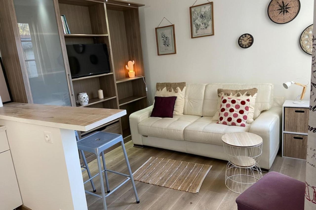 Agreable Appart'Hotel Smart Cosy Proche Commerces Fontainebleau Eksteriør bilde